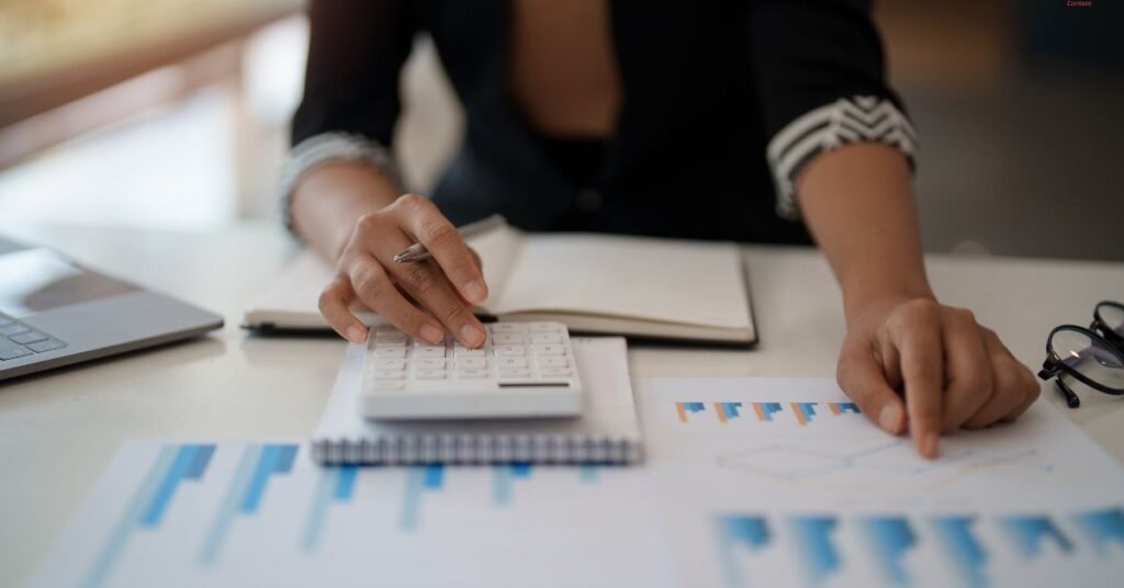 How much does a tax expert cost